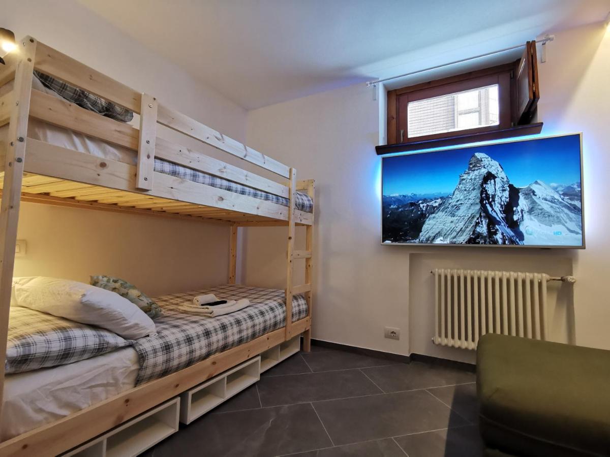Aura Snowy Peaks Apartment At The Foot Of The Matterhorn - Cerviniaholidays-Com 布勒伊-切尔维尼亚 外观 照片